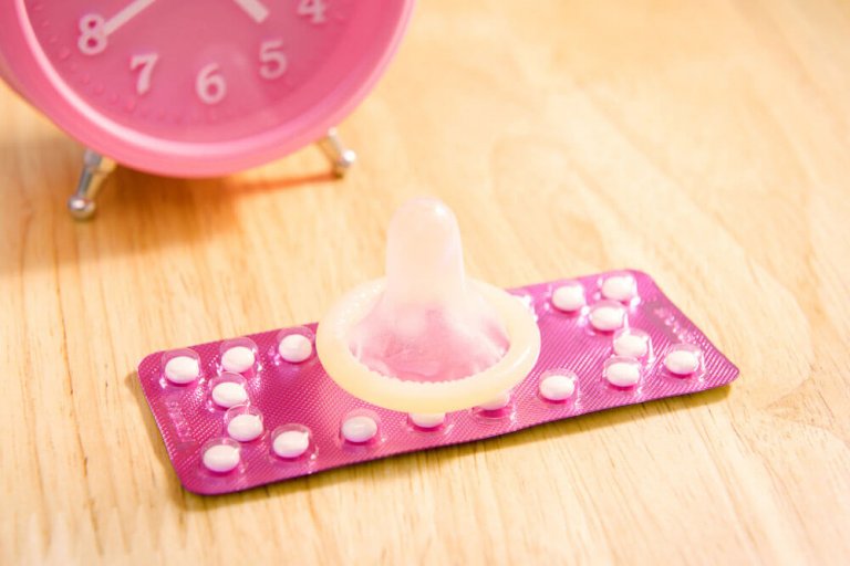 Manipulieren zu kondom um werden schwanger Loch im